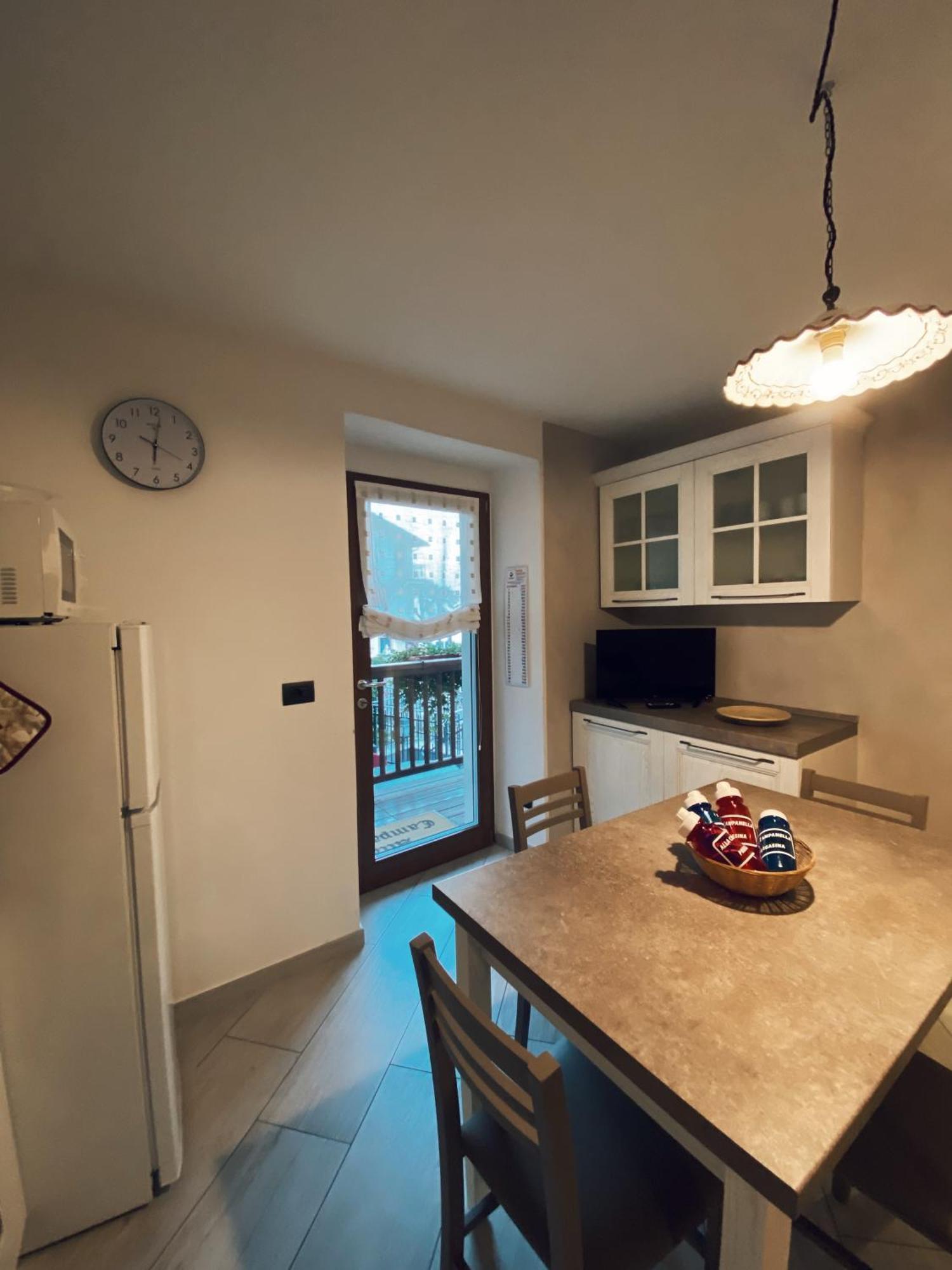 Alla Campanella Riva del Garda Luaran gambar